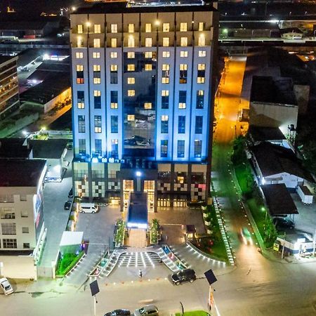 Krystal Palace Дуала Экстерьер фото