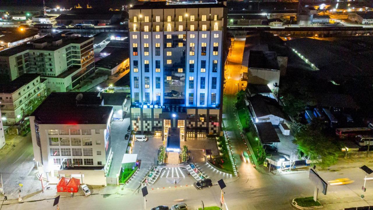 Krystal Palace Дуала Экстерьер фото